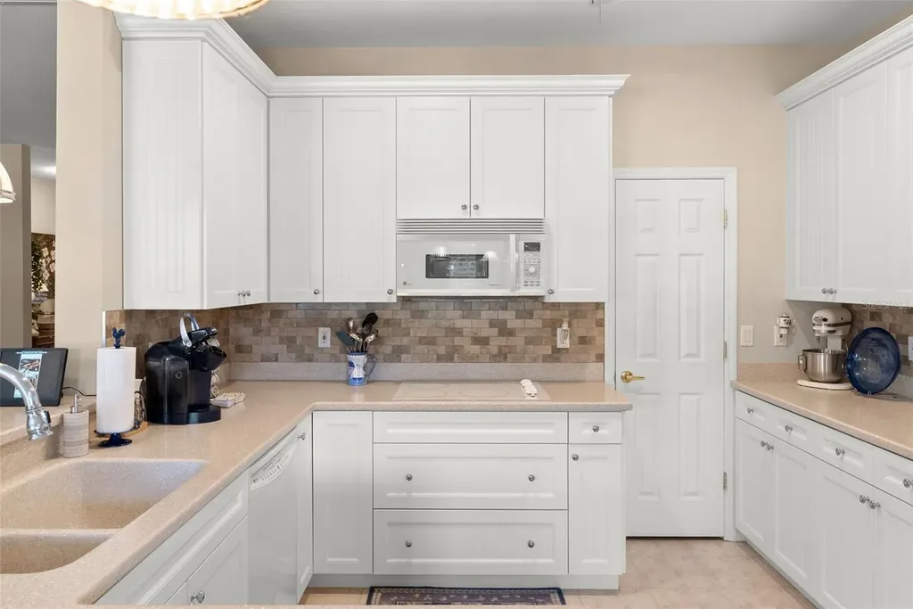 6339 Vista Verde Drive E Gulfport FL 33707
