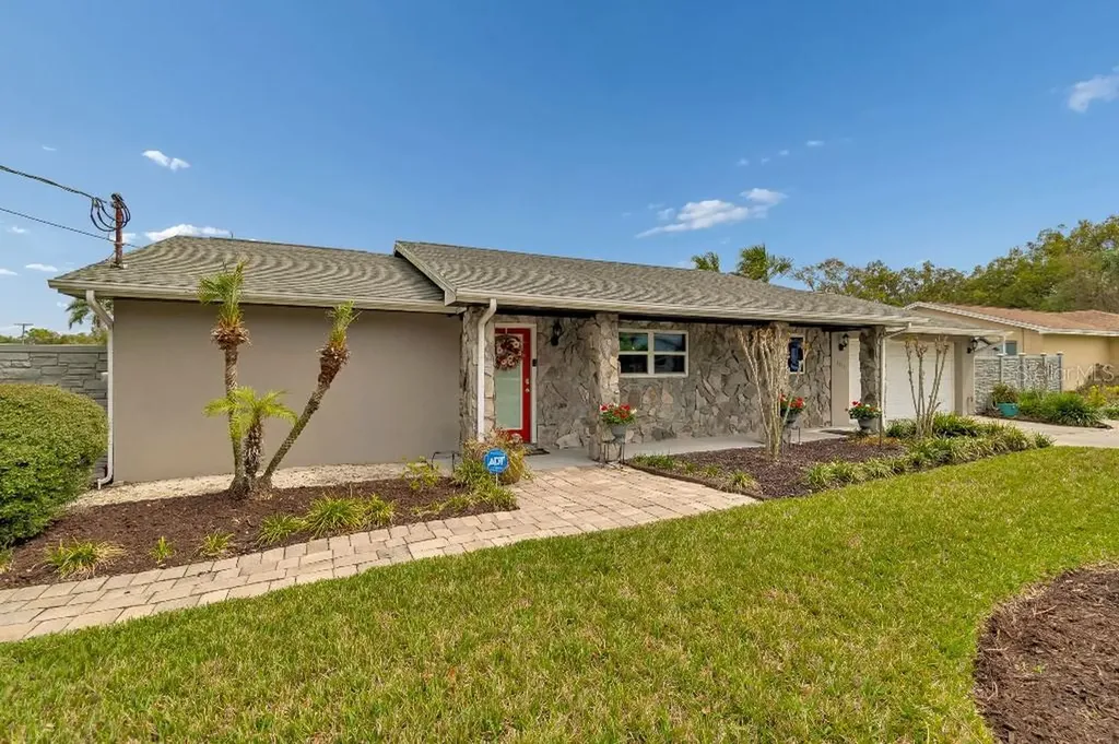 1611 Sunnyhills Drive Brandon FL 33510