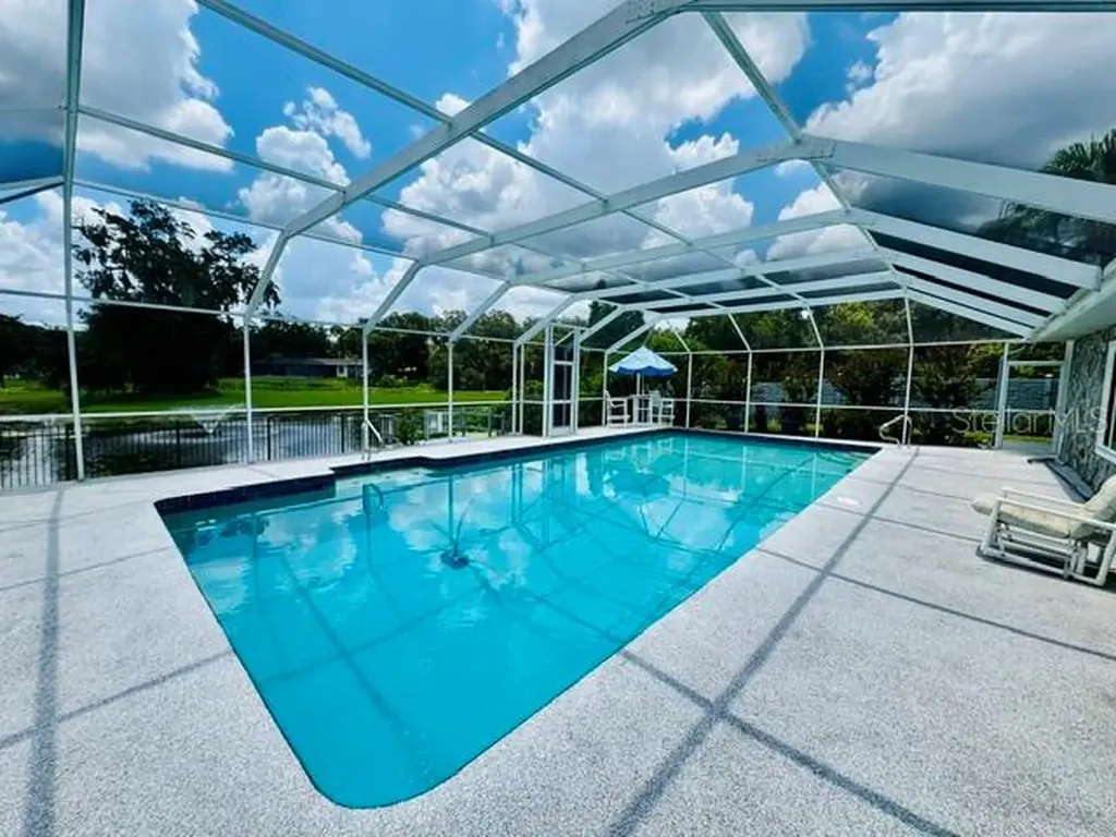 1611 Sunnyhills Drive Brandon FL 33510