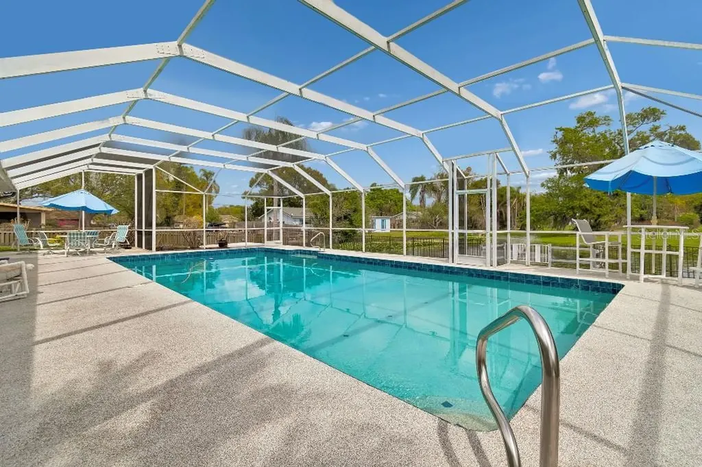 1611 Sunnyhills Drive Brandon FL 33510