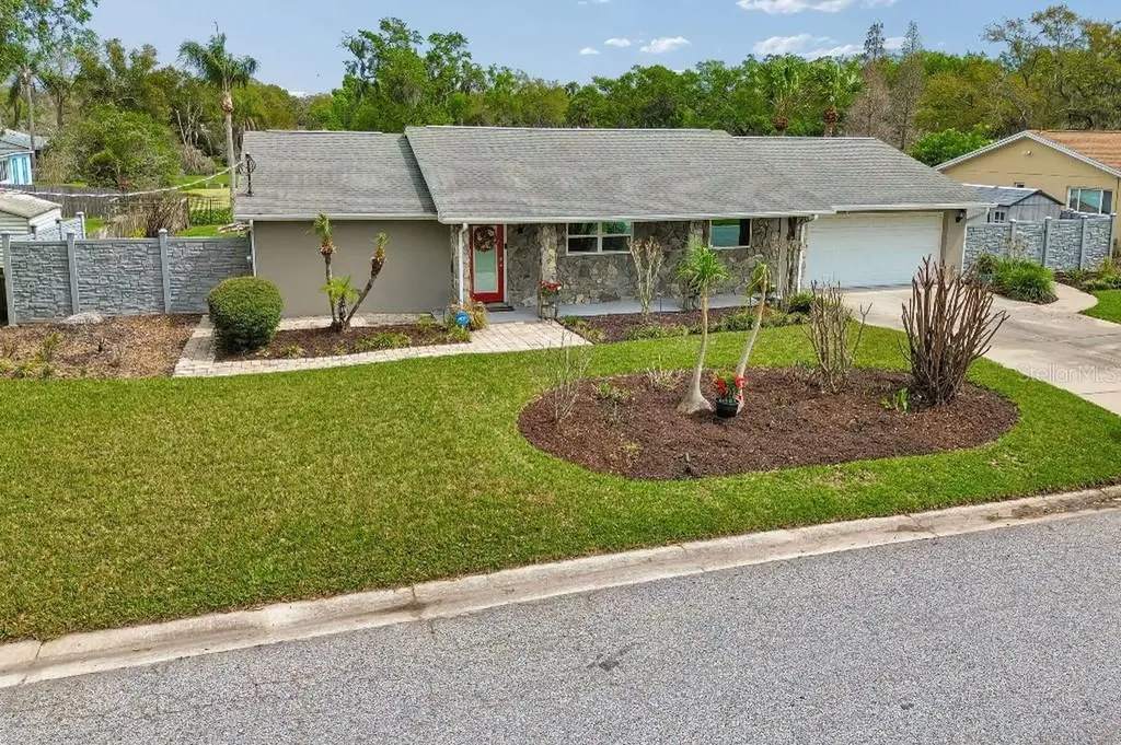 1611 Sunnyhills Drive Brandon FL 33510