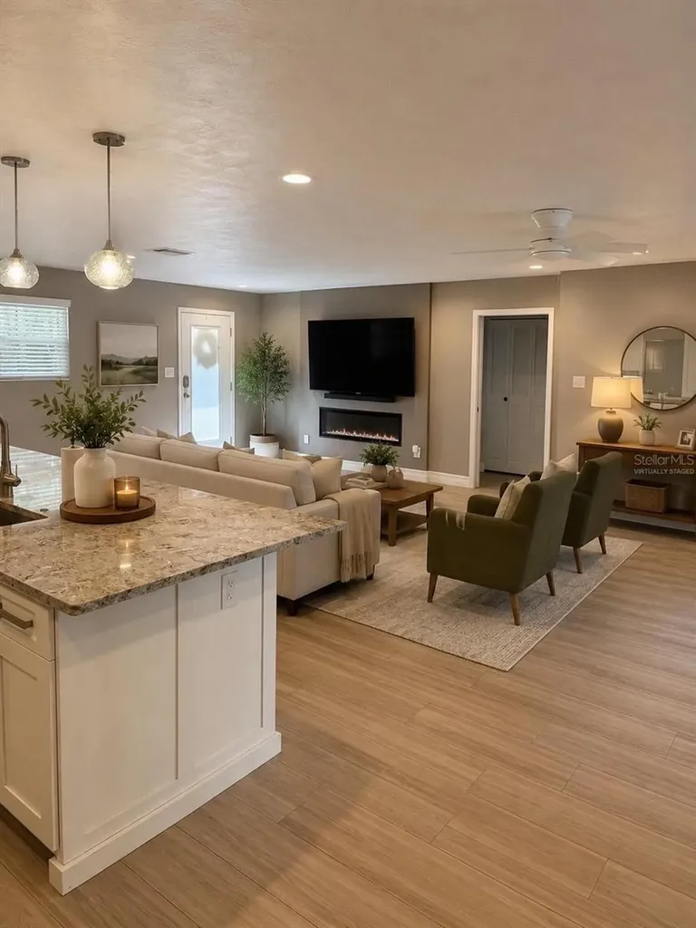 1611 Sunnyhills Drive Brandon FL 33510