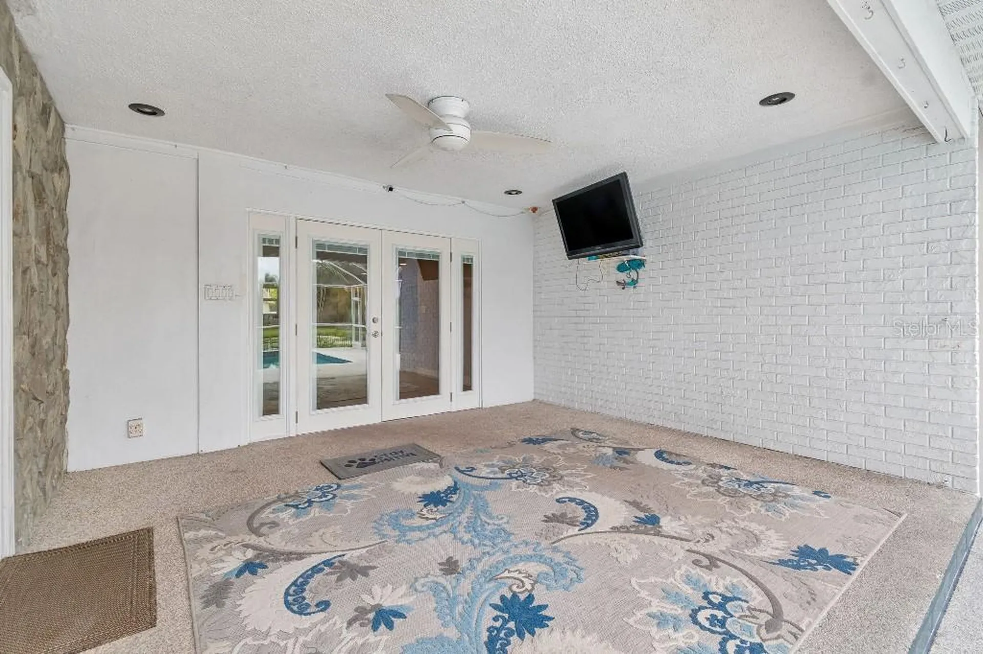 1611 Sunnyhills Drive Brandon FL 33510