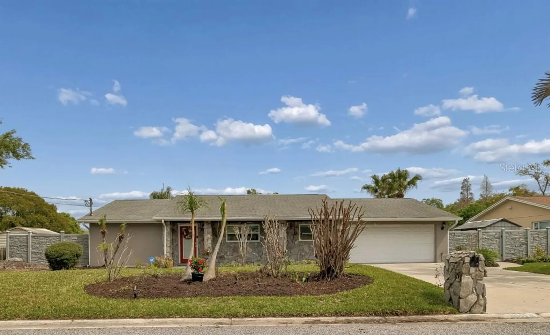 1611 Sunnyhills Drive Brandon FL 33510