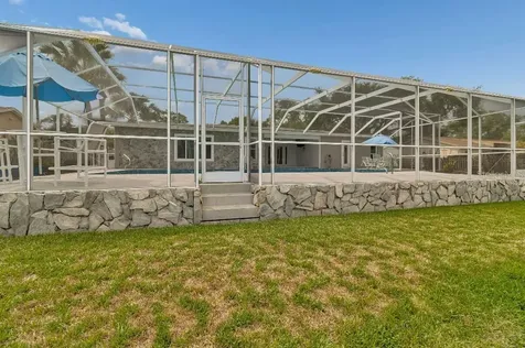 1611 Sunnyhills Drive Brandon FL 33510