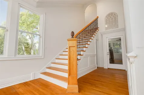 333 30th Avenue N St Petersburg FL 33704