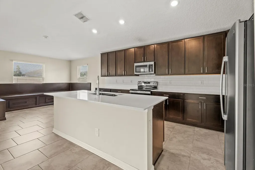 4327 Lighterknot Trace Kissimmee FL 34746