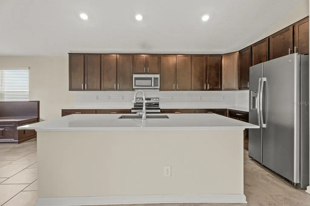 4327 Lighterknot Trace Kissimmee FL 34746