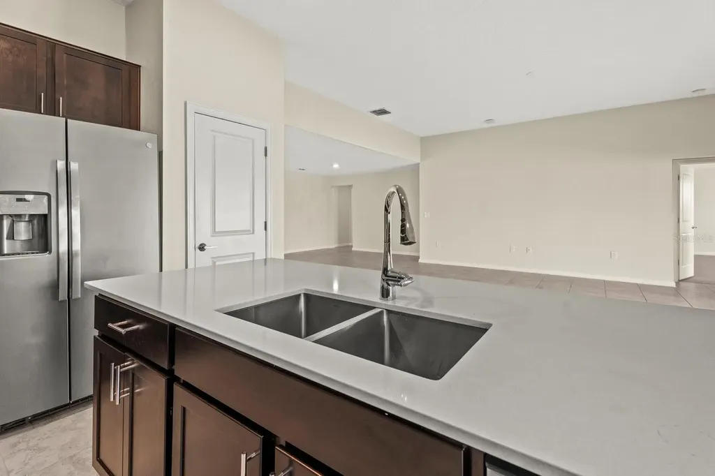 4327 Lighterknot Trace Kissimmee FL 34746