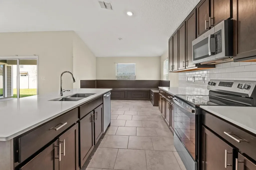 4327 Lighterknot Trace Kissimmee FL 34746