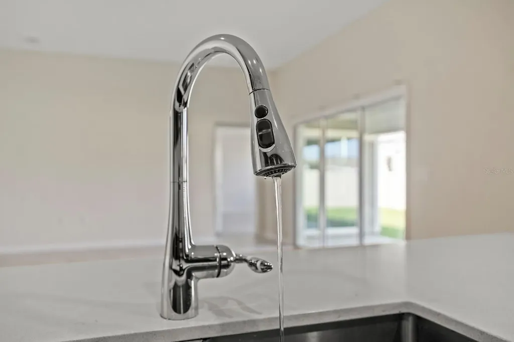 4327 Lighterknot Trace Kissimmee FL 34746