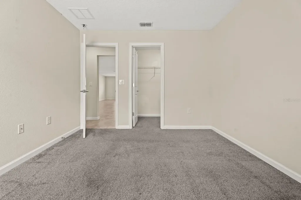 4327 Lighterknot Trace Kissimmee FL 34746