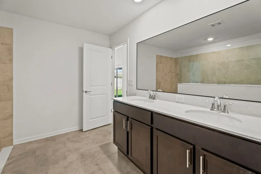 4327 Lighterknot Trace Kissimmee FL 34746