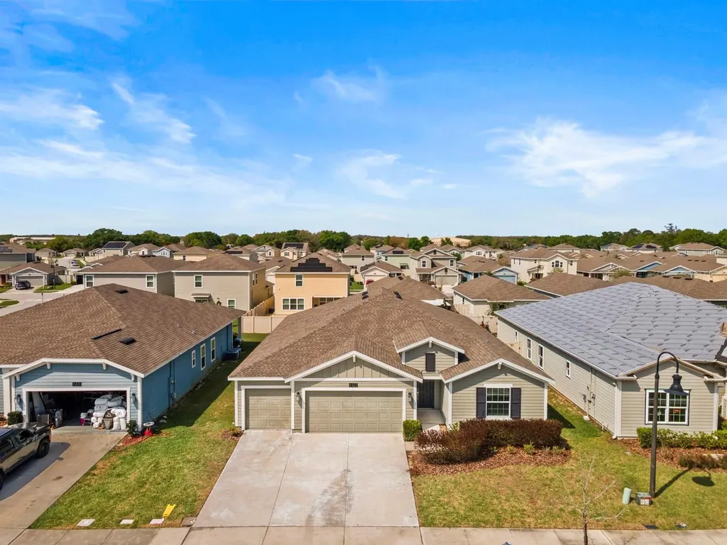 4327 Lighterknot Trace Kissimmee FL 34746