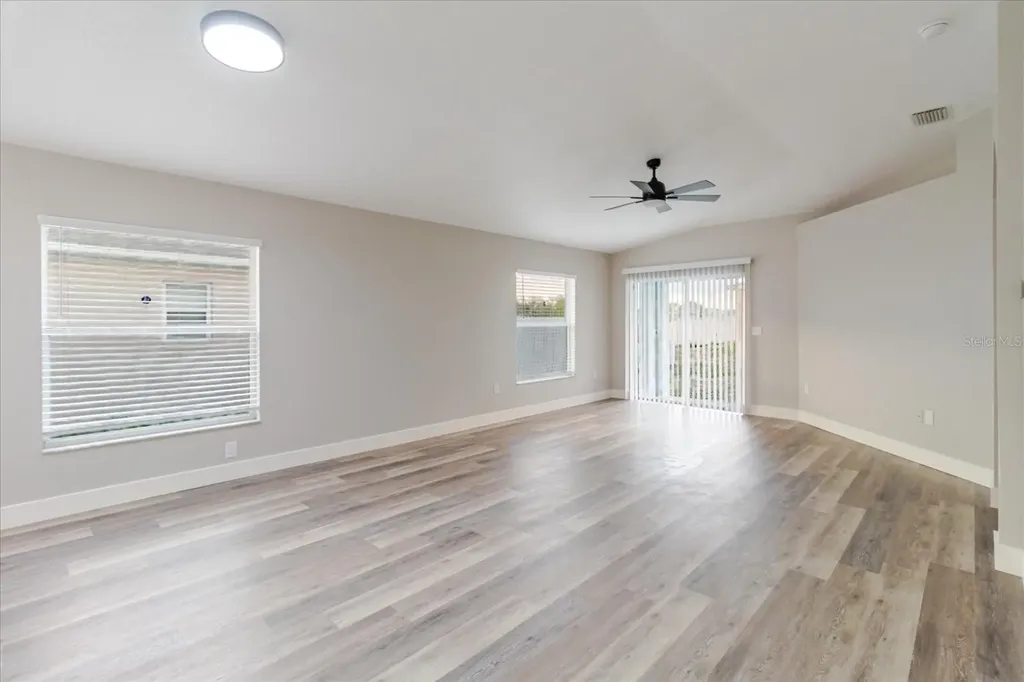 7861 Carriage Pointe Drive Gibsonton FL 33534