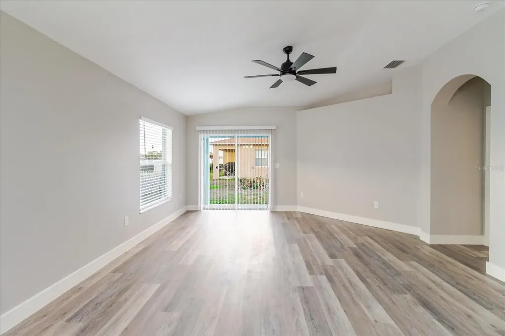 7861 Carriage Pointe Drive Gibsonton FL 33534