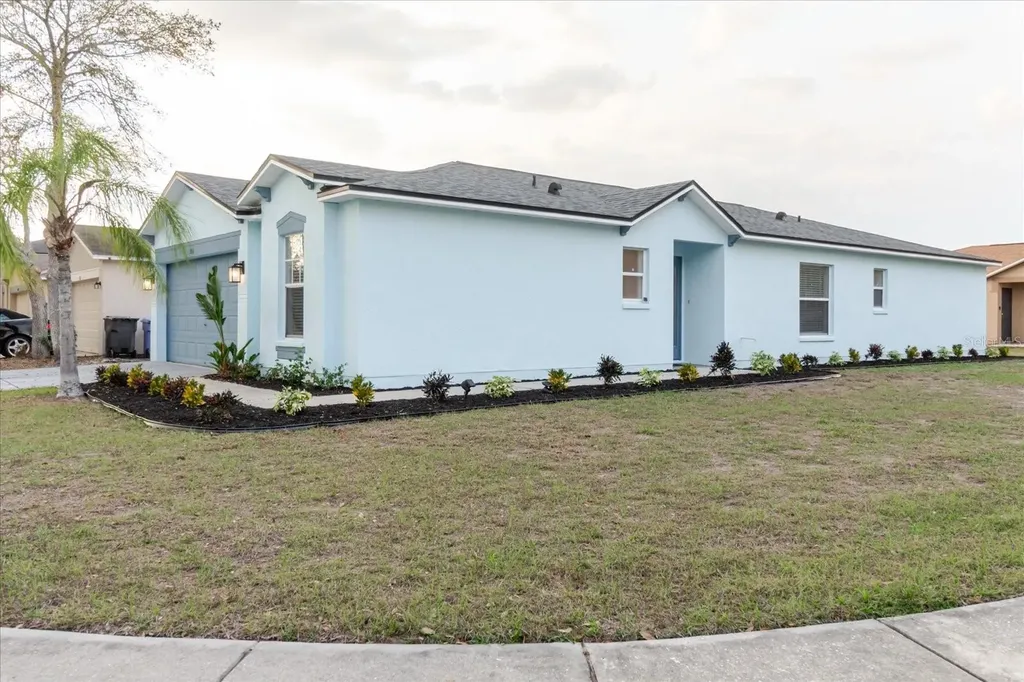 7861 Carriage Pointe Drive Gibsonton FL 33534