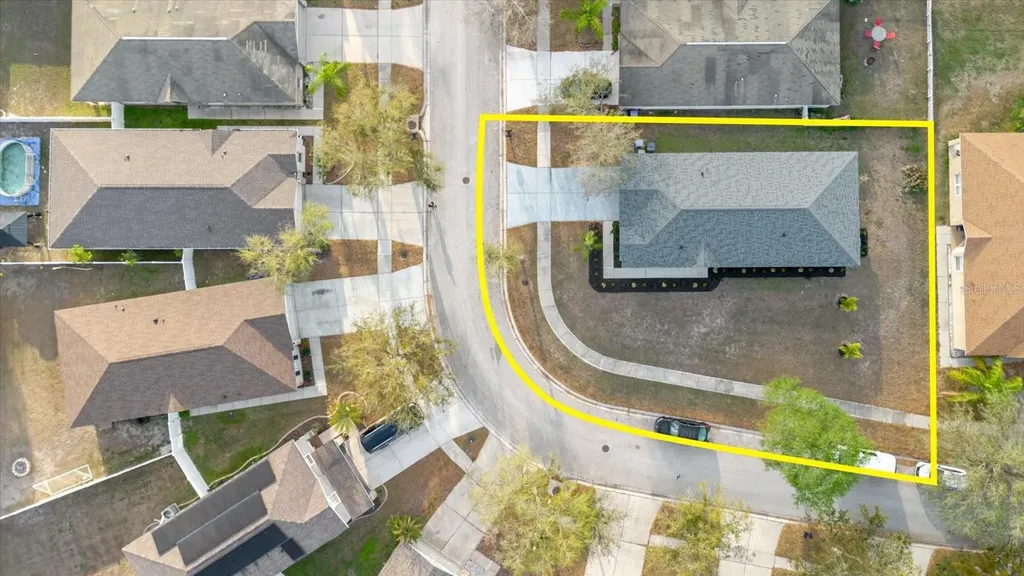 7861 Carriage Pointe Drive Gibsonton FL 33534