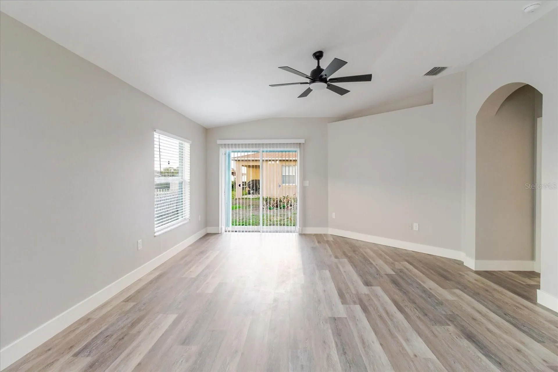 7861 Carriage Pointe Drive Gibsonton FL 33534