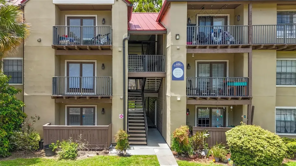 232 Afton Square Altamonte Springs FL 32714