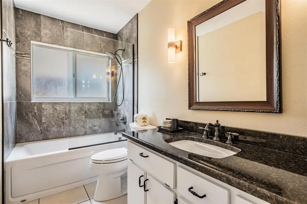 1505 Lakehurst Way Brandon FL 33511