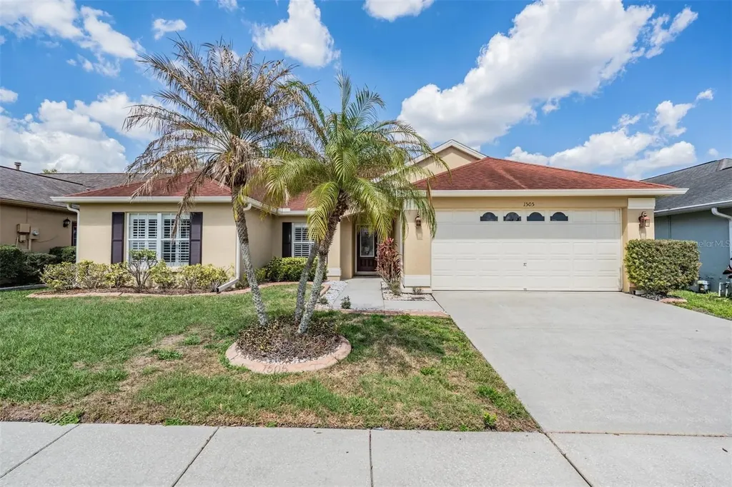 1505 Lakehurst Way Brandon FL 33511