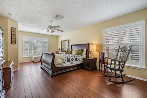 1505 Lakehurst Way Brandon FL 33511