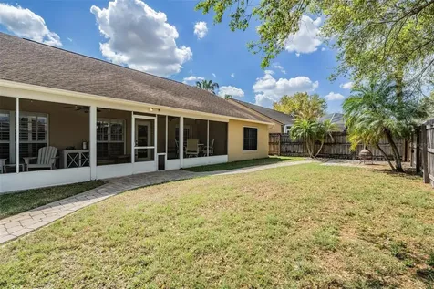1505 Lakehurst Way Brandon FL 33511