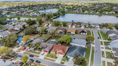 1505 Lakehurst Way Brandon FL 33511