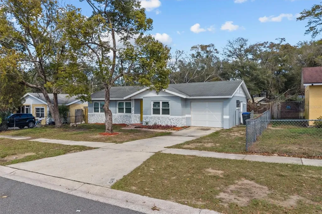 1813 Grimke Avenue Apopka FL 32703