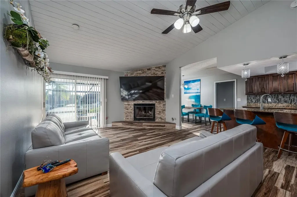 930 Symphony Isles Boulevard Apollo Beach FL 33572