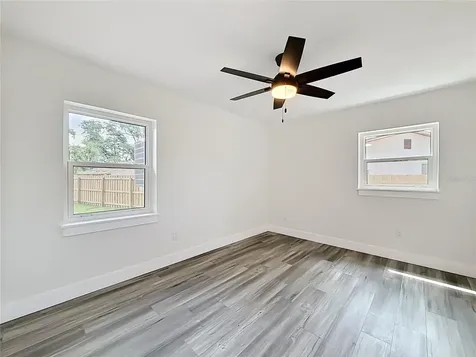 2335 Murilla Way S St Petersburg FL 33712