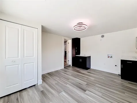 2335 Murilla Way S St Petersburg FL 33712