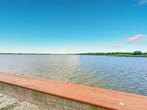 2335 Murilla Way S St Petersburg FL 33712