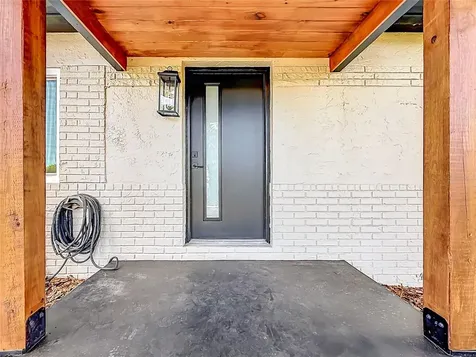 2335 Murilla Way S St Petersburg FL 33712