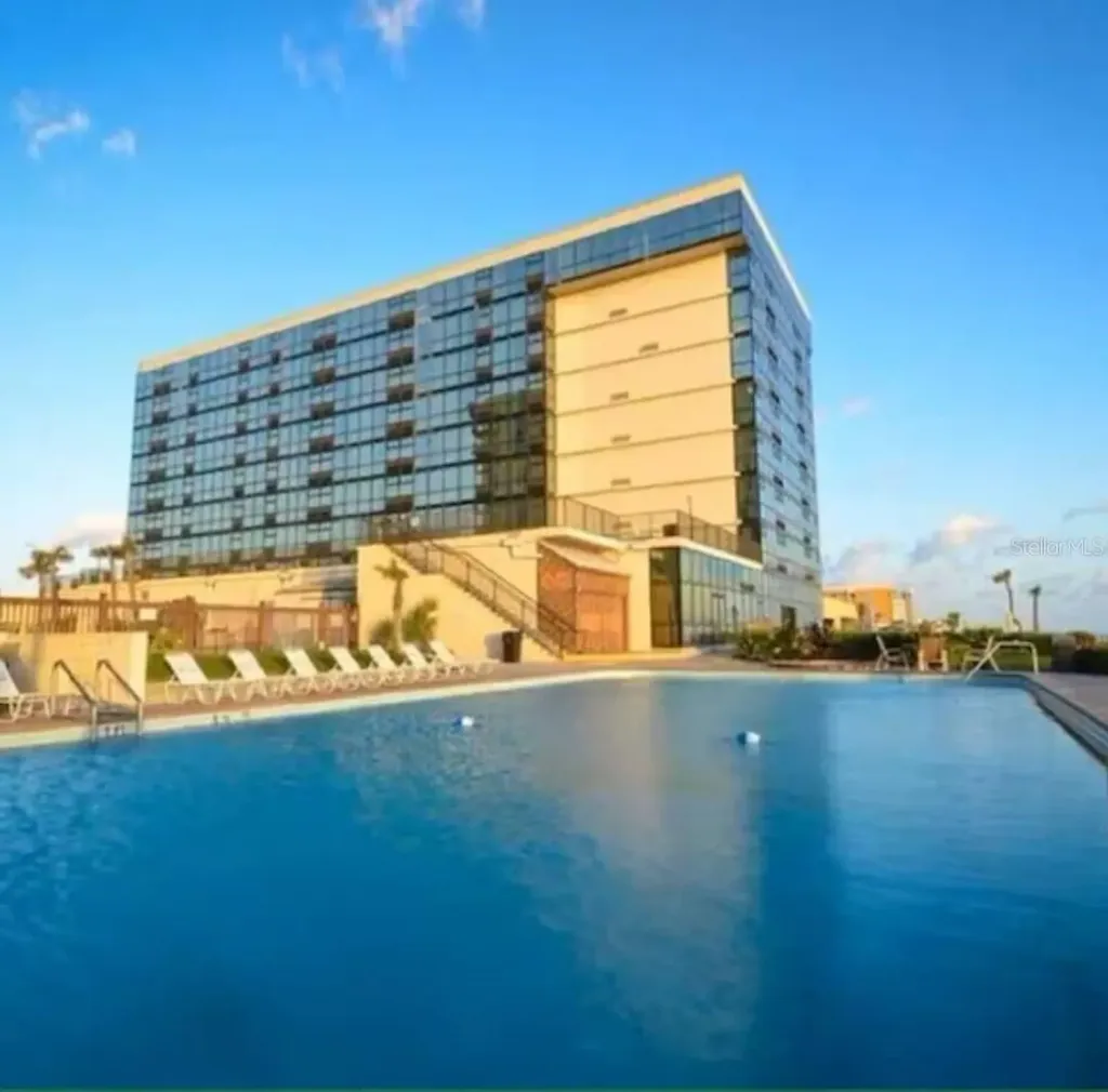 1909 S Atlantic Avenue Daytona Beach FL 32118