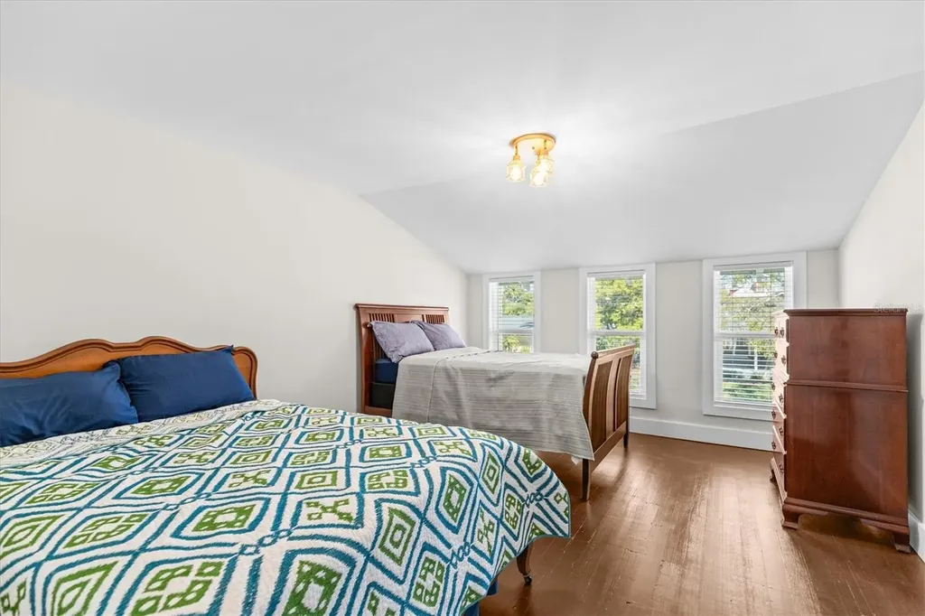 418 E Orange Street Tarpon Springs FL 34689