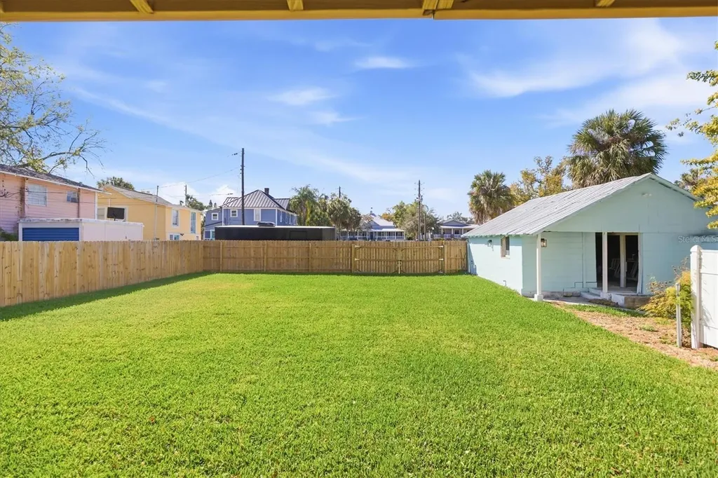 418 E Orange Street Tarpon Springs FL 34689