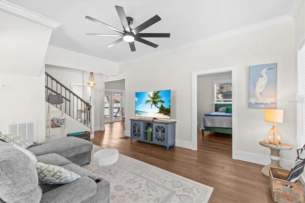 418 E Orange Street Tarpon Springs FL 34689