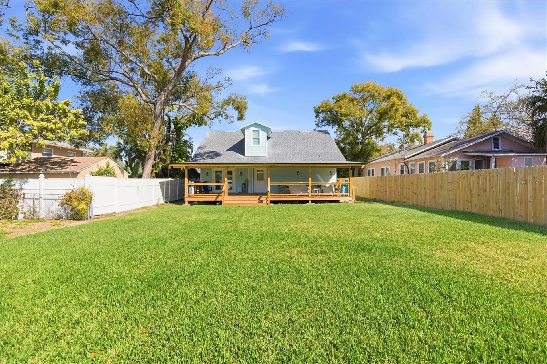 418 E Orange Street Tarpon Springs FL 34689