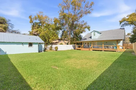 418 E Orange Street Tarpon Springs FL 34689