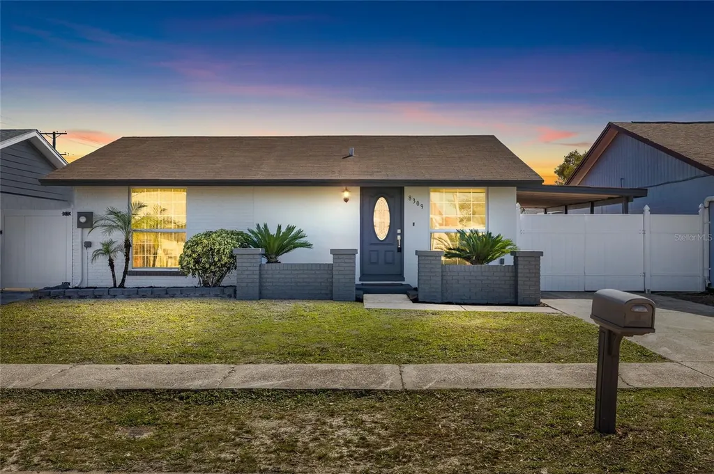 8309 Dasa Place Tampa FL 33615