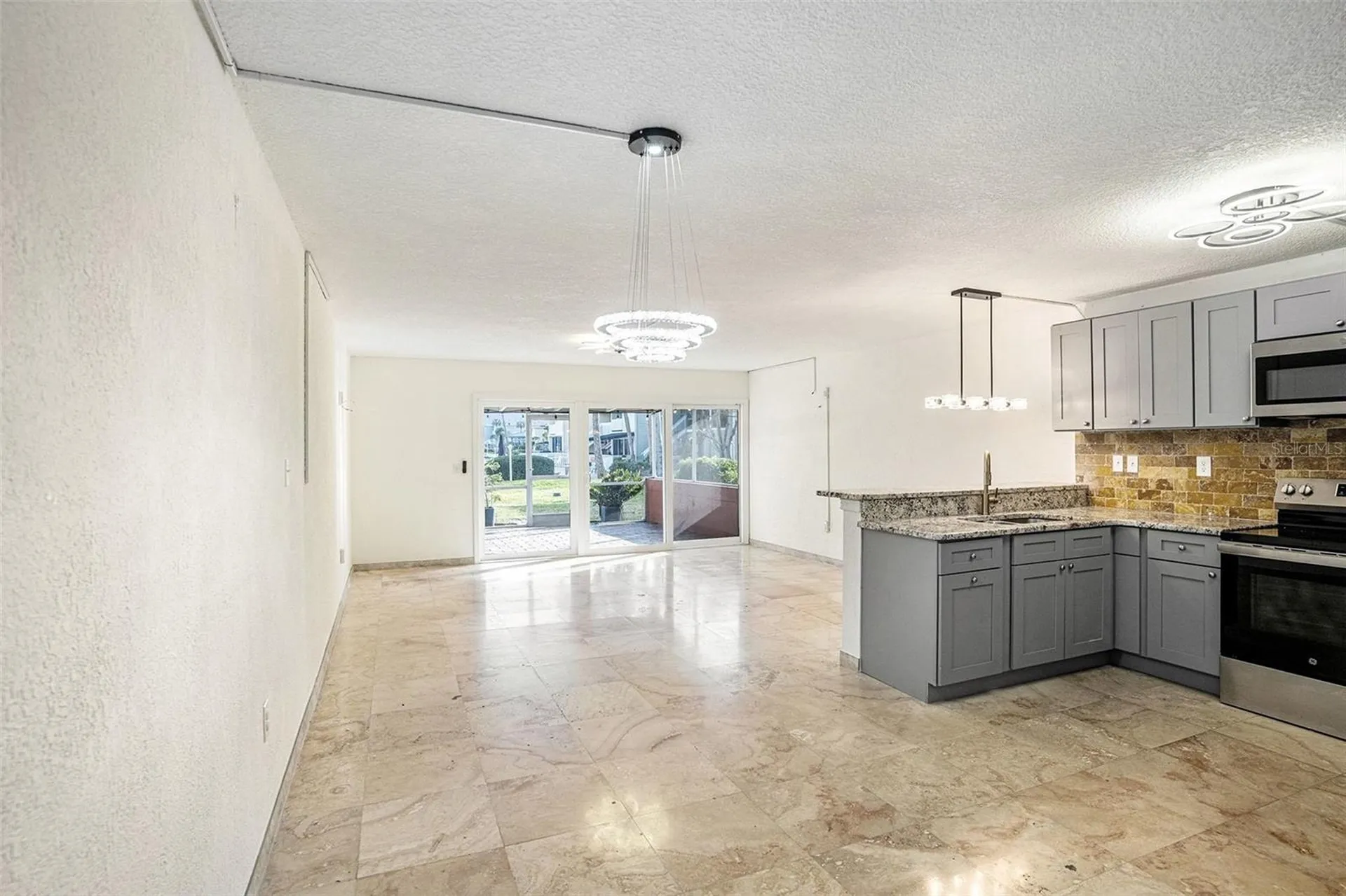 2424 W Tampa Bay Boulevard Tampa FL 33607