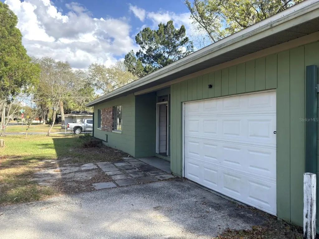 2103 Vine Street Leesburg FL 34748