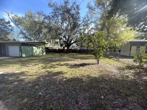 2103 Vine Street Leesburg FL 34748