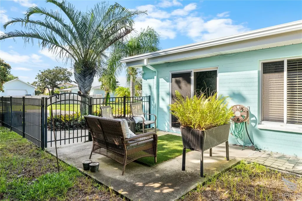 2600 W Coral Way Daytona Beach FL 32118