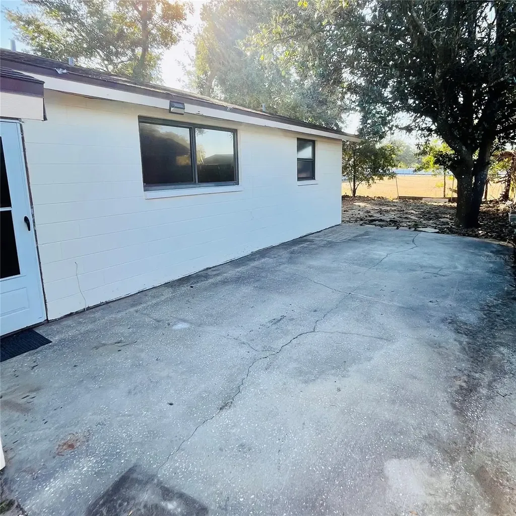 502 Calhoun Avenue Seffner FL 33584