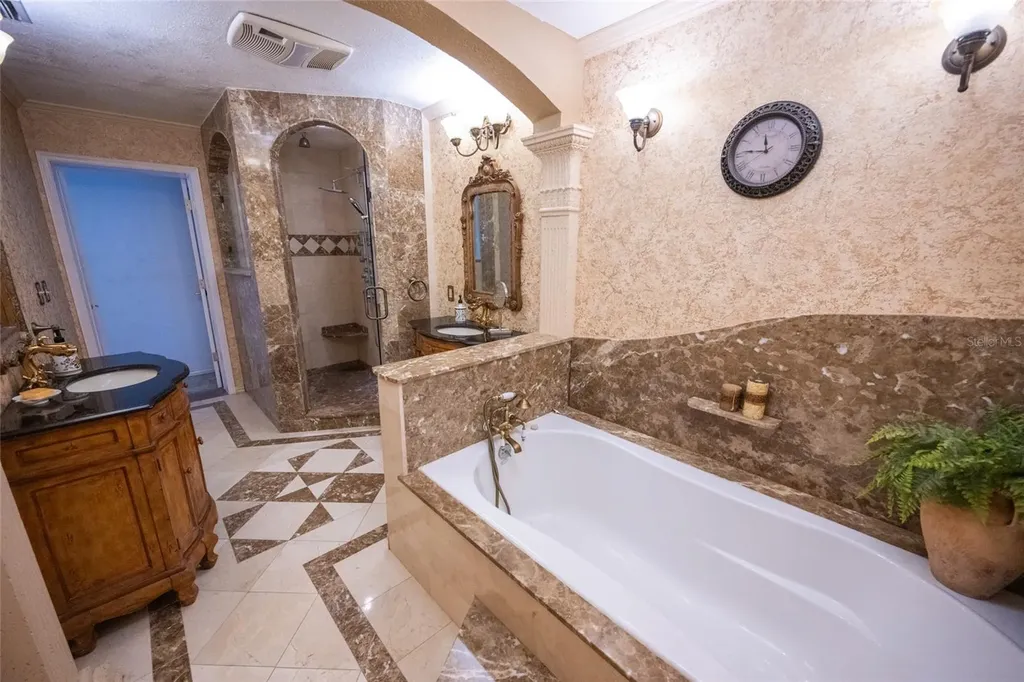 690 Percheron Circle Nokomis FL 34275