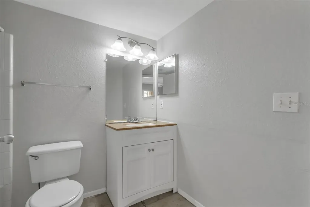 2216 Grand Cayman Court Kissimmee FL 34741