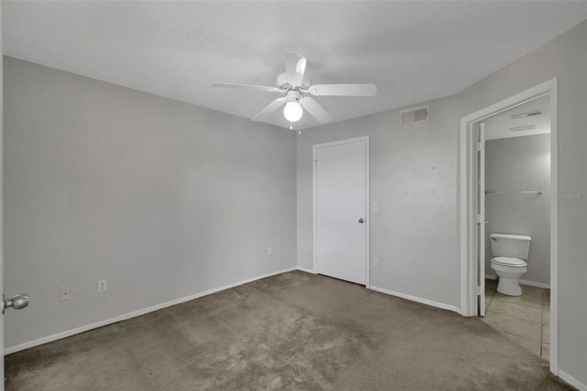 2216 Grand Cayman Court Kissimmee FL 34741